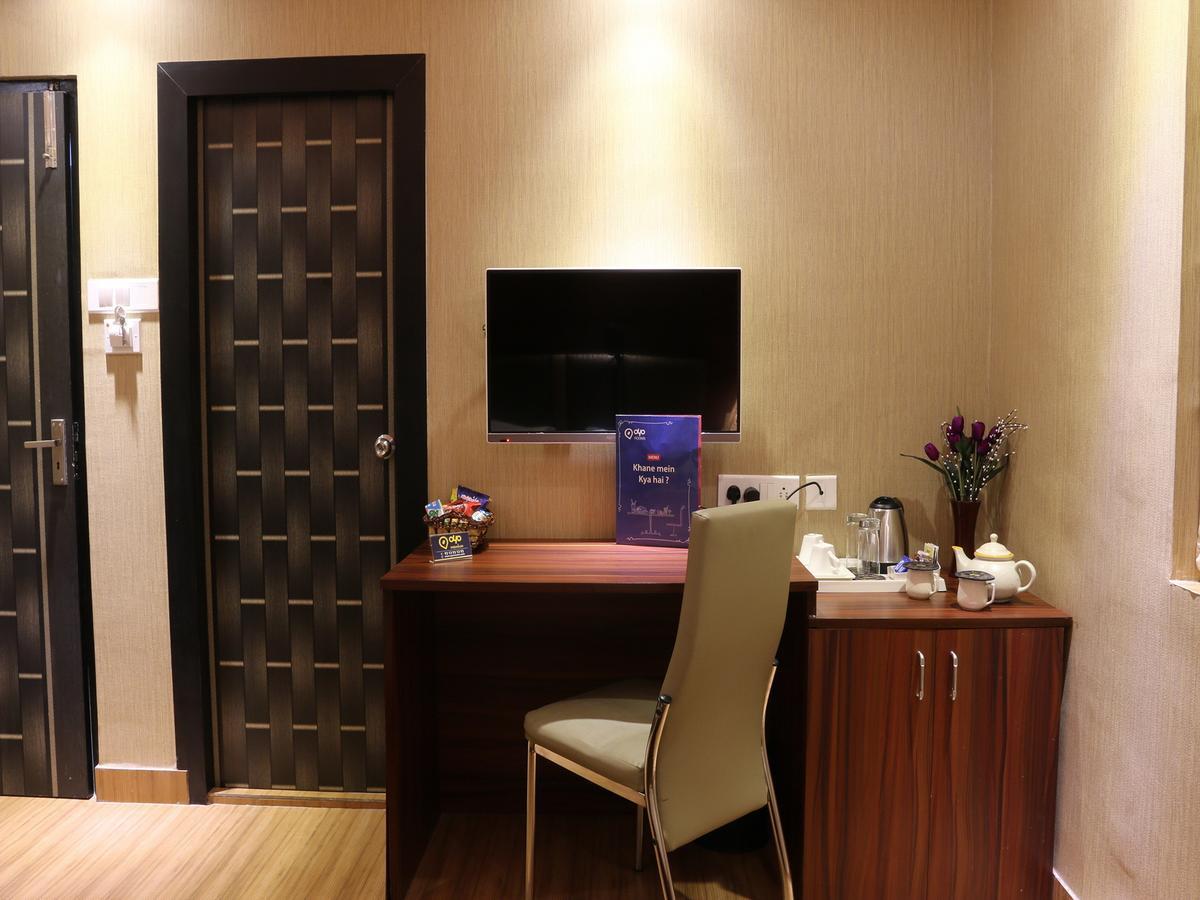 Oyo 662 Hotel Comfotel โกลกาตา ภายนอก รูปภาพ